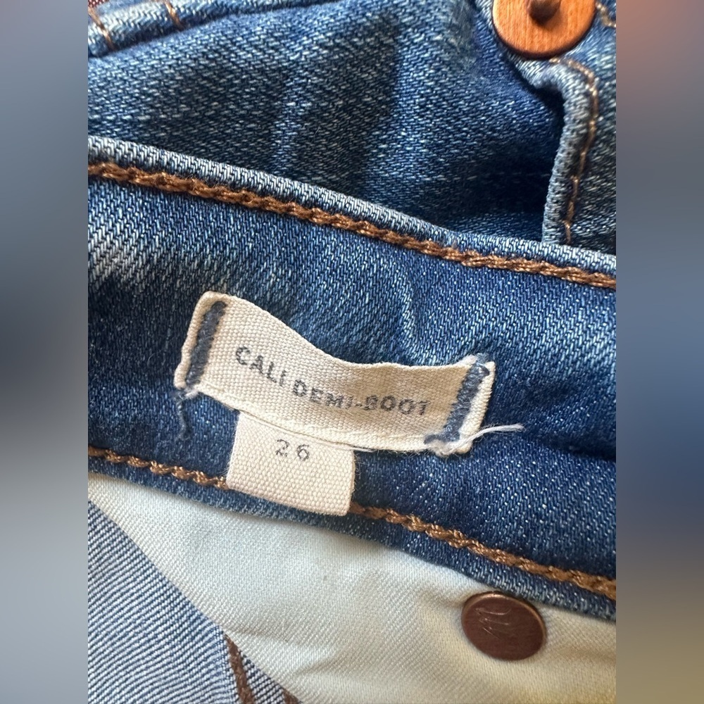 Madewell Cali-Demi Boot Jeans 26 High Rise Distressed 
 Raw Hems Button fly - Picture 9 of 11